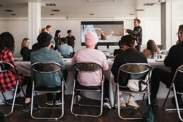 Optimisez votre visibilité avec un consultant seo freelance pour tpe/pme